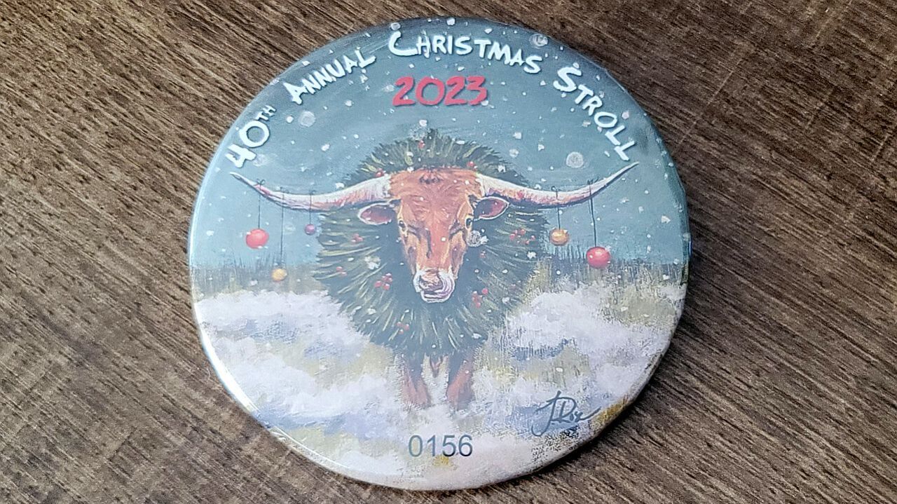 Christmas Stroll Button (2023)